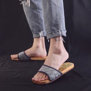 Jade acupuncture healing wood slippers