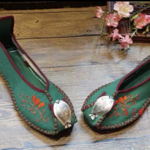 Handmade Traditional Chinese Shoes/ Unique Minority Style