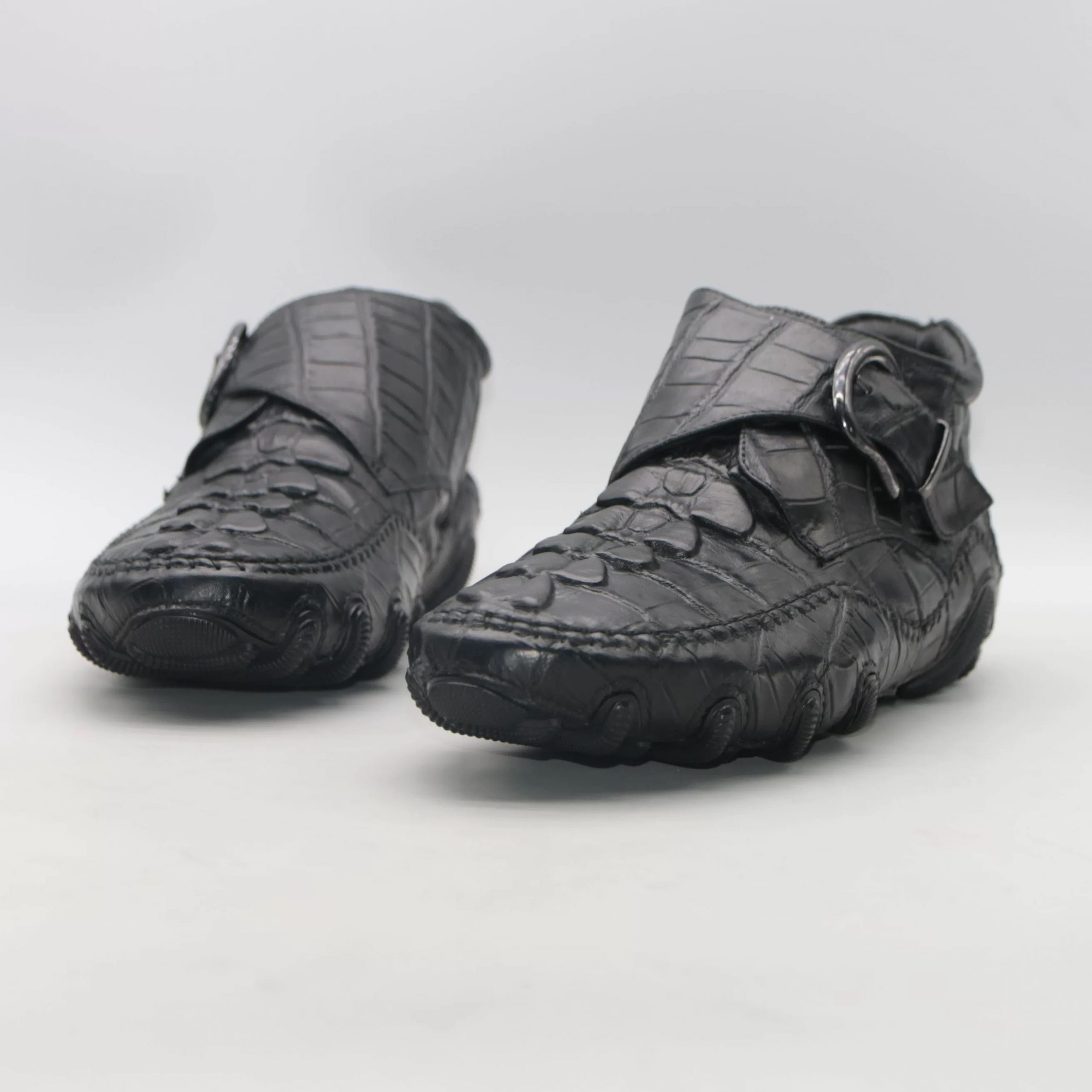 Men's Leather Crocodile Pattern Black Buckled Loafers - Image 6